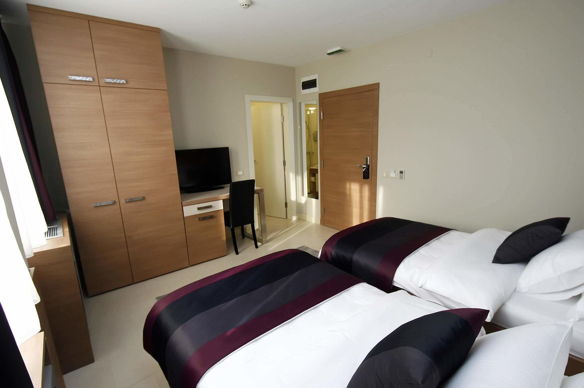 Hotel Srbija Garden-Free Parking Белград Екстериор снимка