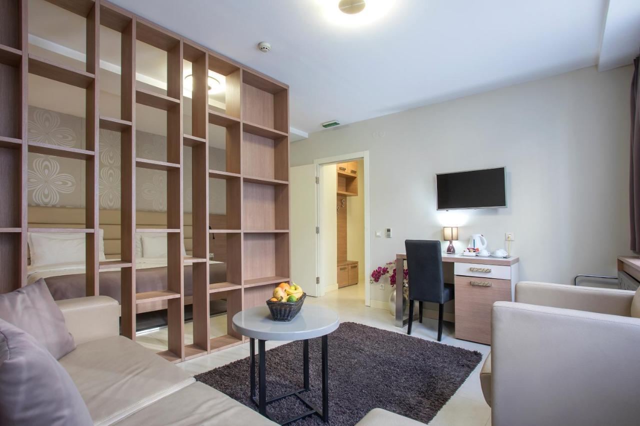 Hotel Srbija Garden-Free Parking Белград Екстериор снимка