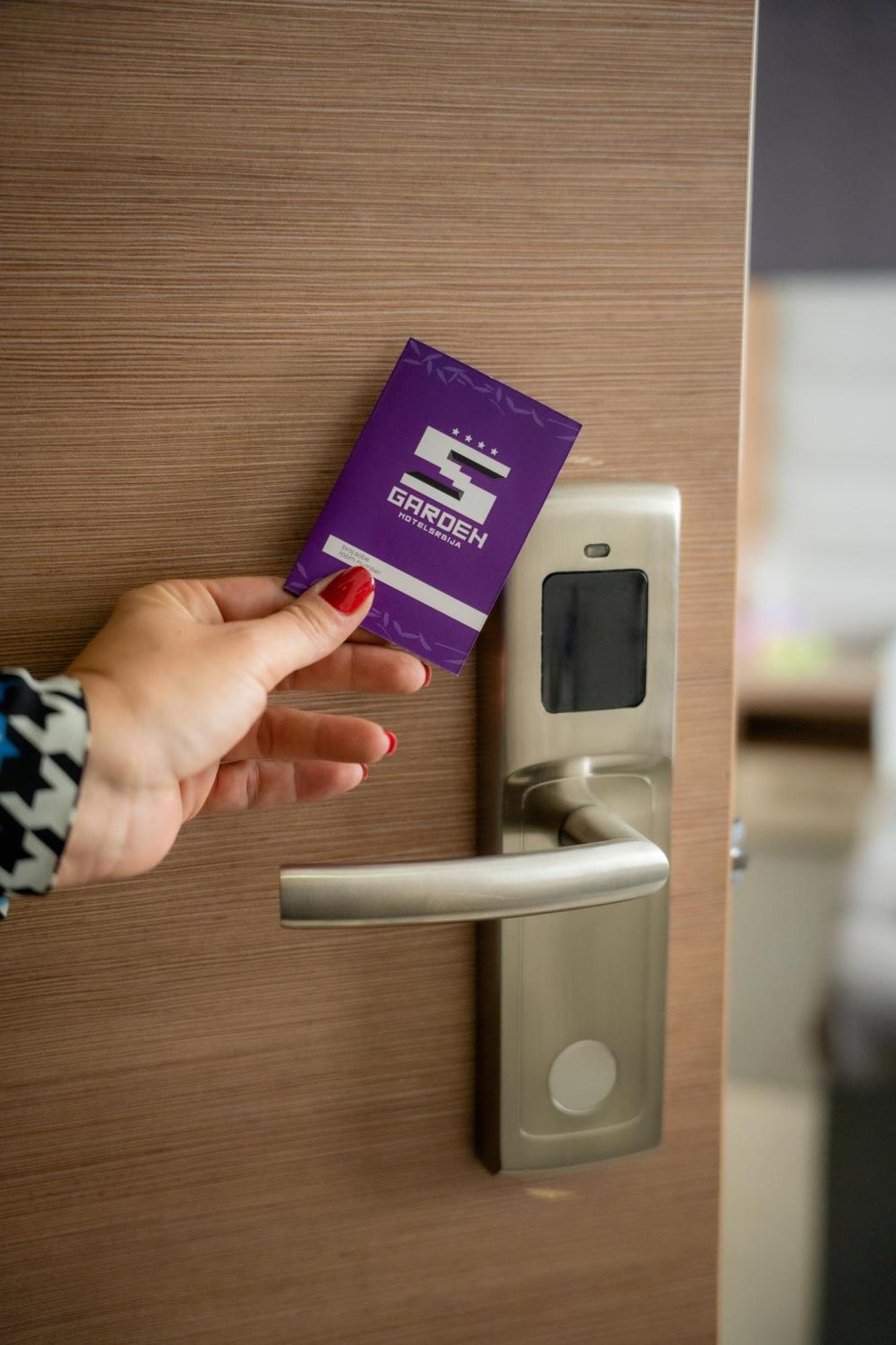 Hotel Srbija Garden-Free Parking Белград Екстериор снимка