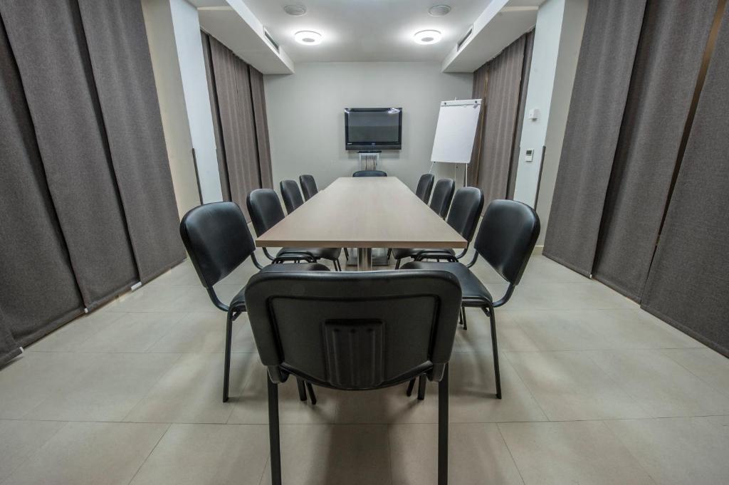Hotel Srbija Garden-Free Parking Белград Екстериор снимка