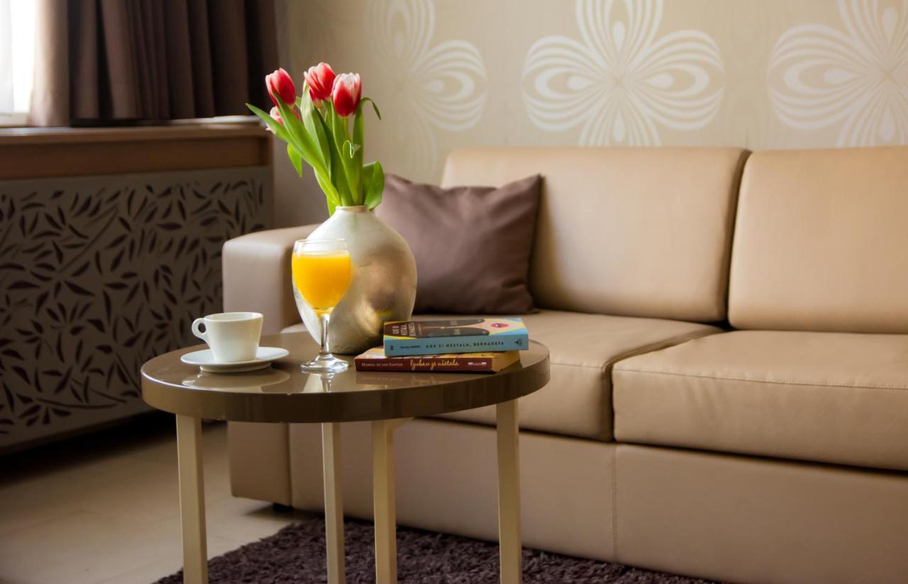 Hotel Srbija Garden-Free Parking Белград Екстериор снимка